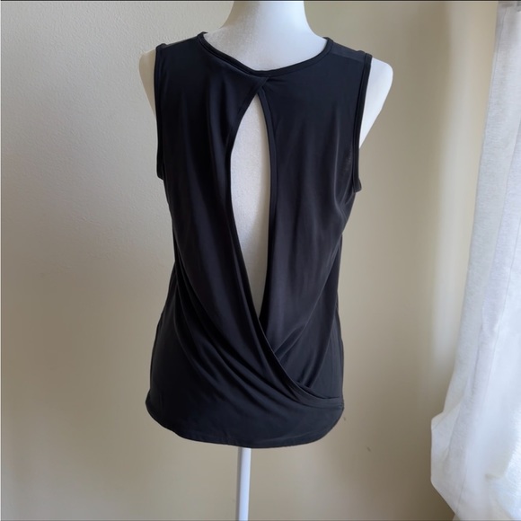 Banana Republic Open Back Tank Size Small - Picture 5 of 6
